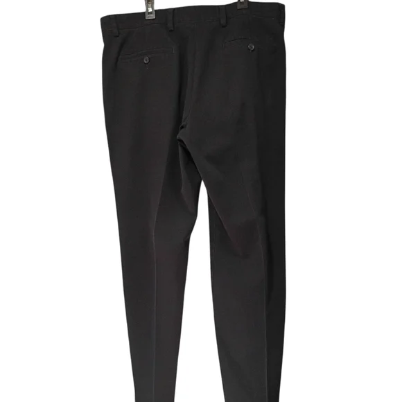 DockERS Men's Black Dress Pants W38 x L32 EUC Button Closure Pocket Straight Fit - Picture 3 of 8